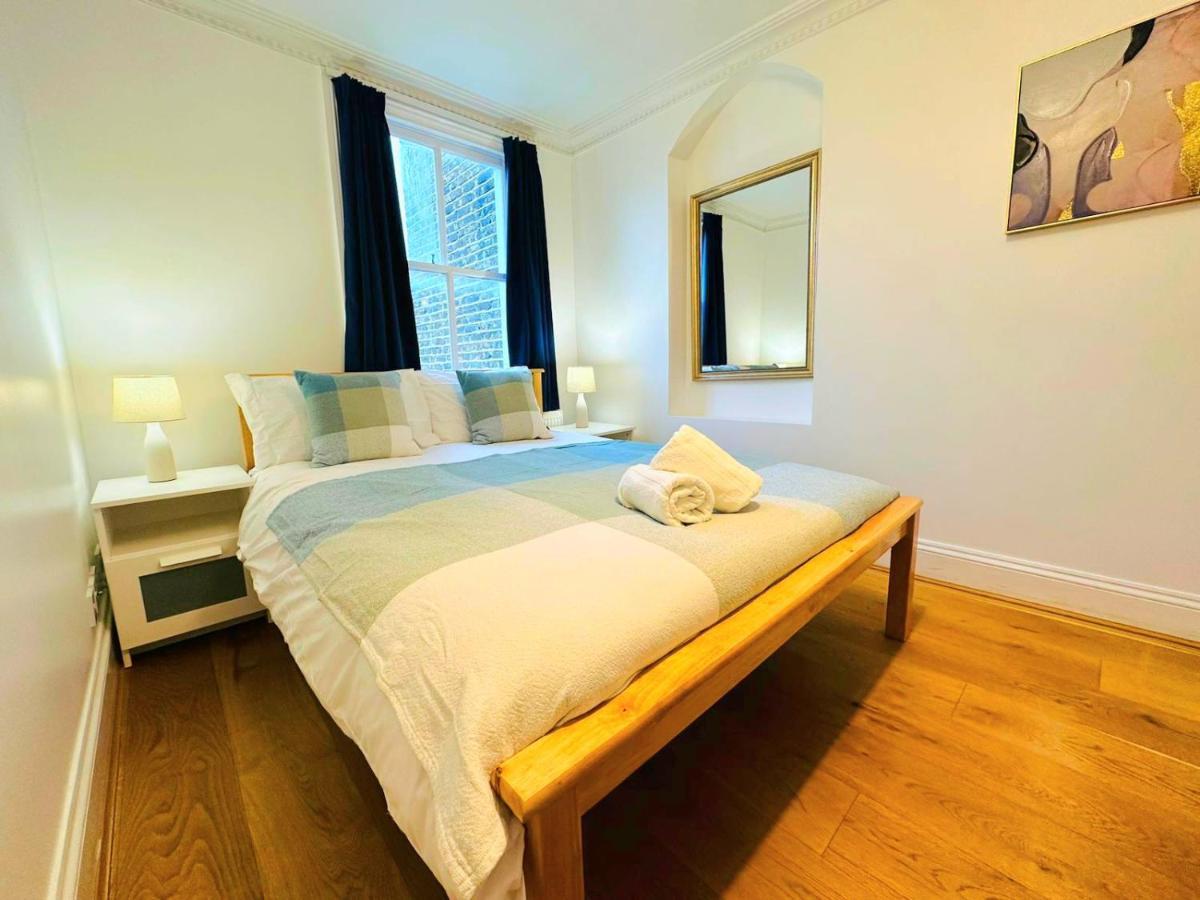 Cosy Home In Kensington - Great Location! 3 Minutes Walk To Earl'S Court Station Londyn Zewnętrze zdjęcie