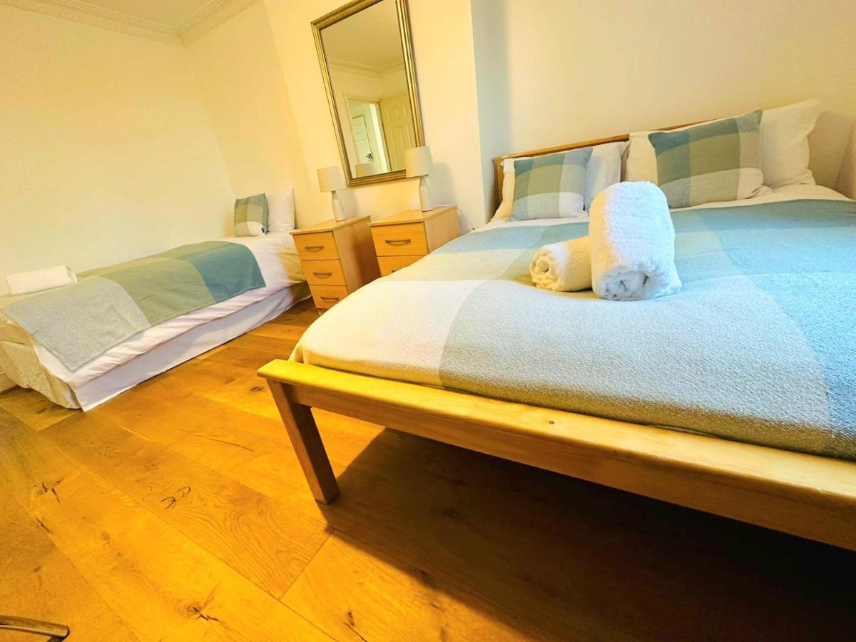 Cosy Home In Kensington - Great Location! 3 Minutes Walk To Earl'S Court Station Londyn Zewnętrze zdjęcie